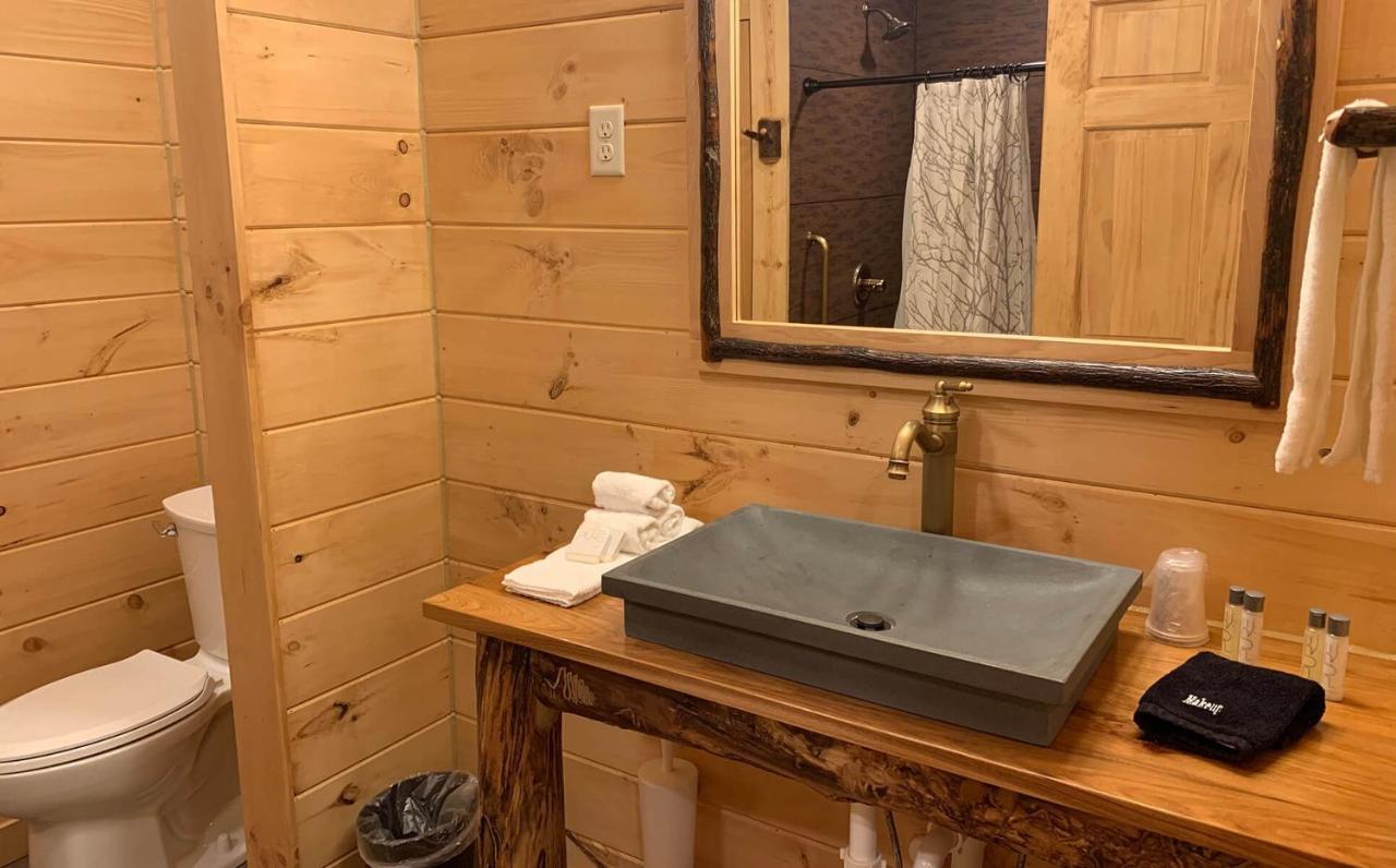 Briarwood Cabin By Amish Country Lodging Berlin Εξωτερικό φωτογραφία